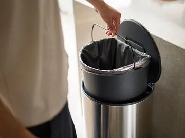 Joseph Joseph Arc pedalhink 30 L - Stainless steel - Joseph Joseph