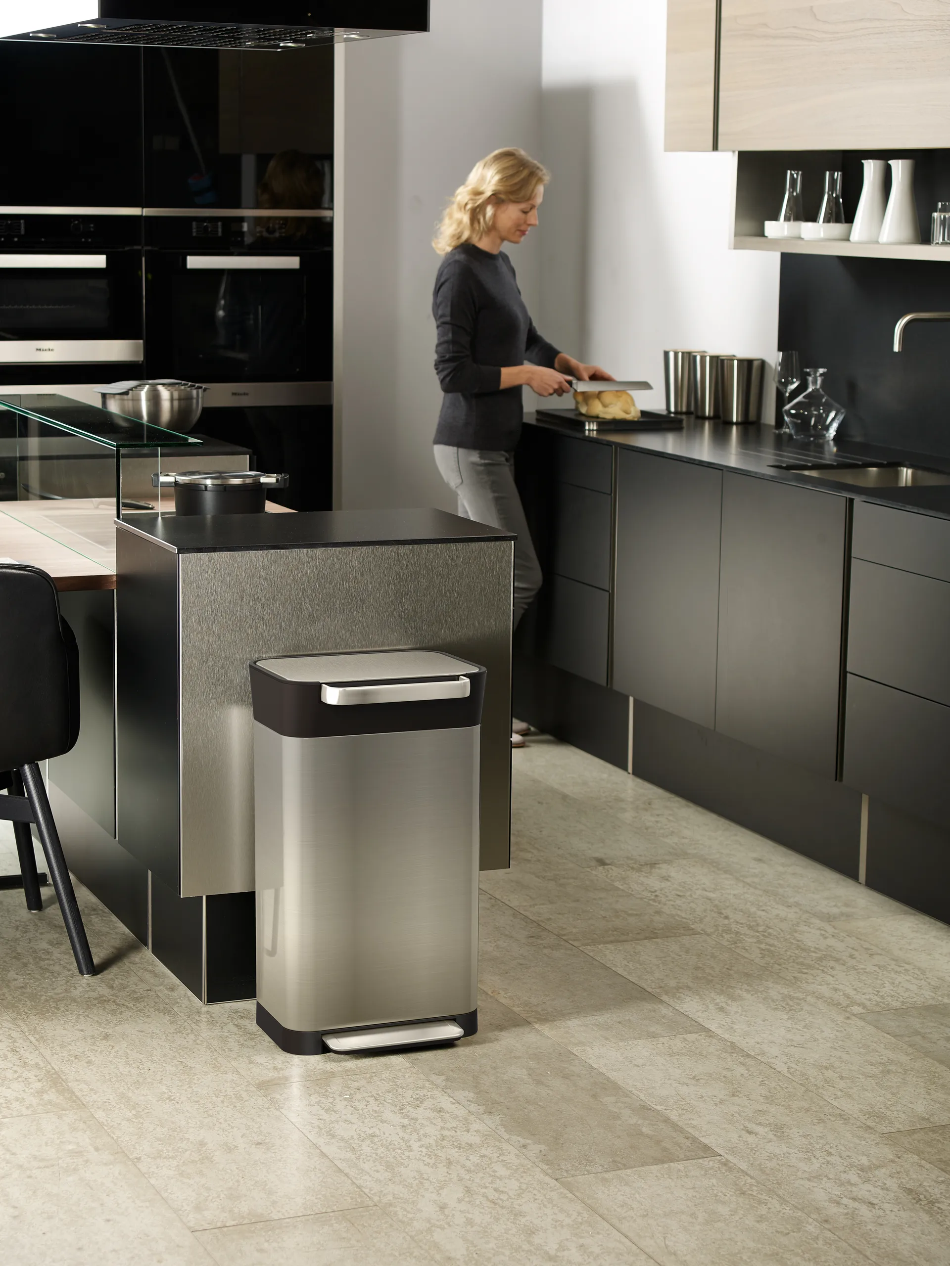 Joseph Joseph Titan trash compactor pedalhink 30 L, Stainless steel Joseph Joseph