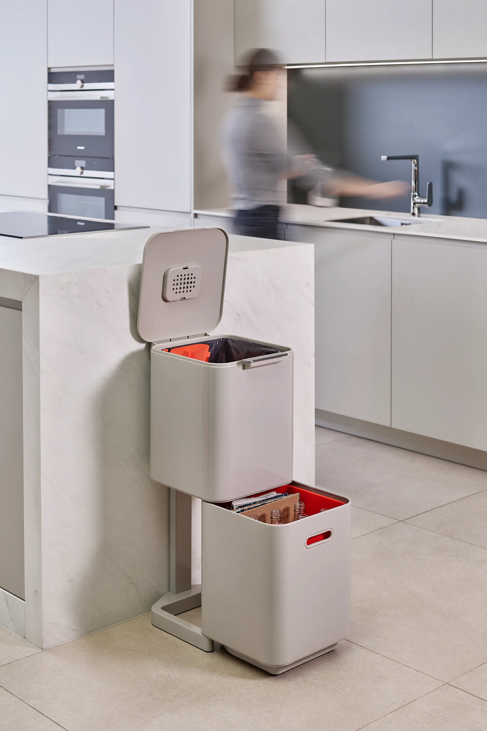 Joseph Joseph Totem Compact soptunna 40 L, Stone Joseph Joseph