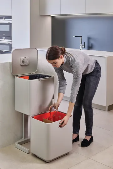 Joseph Joseph Totem Max soptunna 60 L - Stone - Joseph Joseph