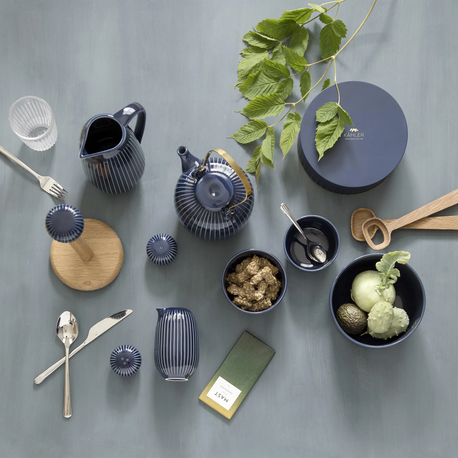 Hammershøi köksrullehållare, indigo Kähler
