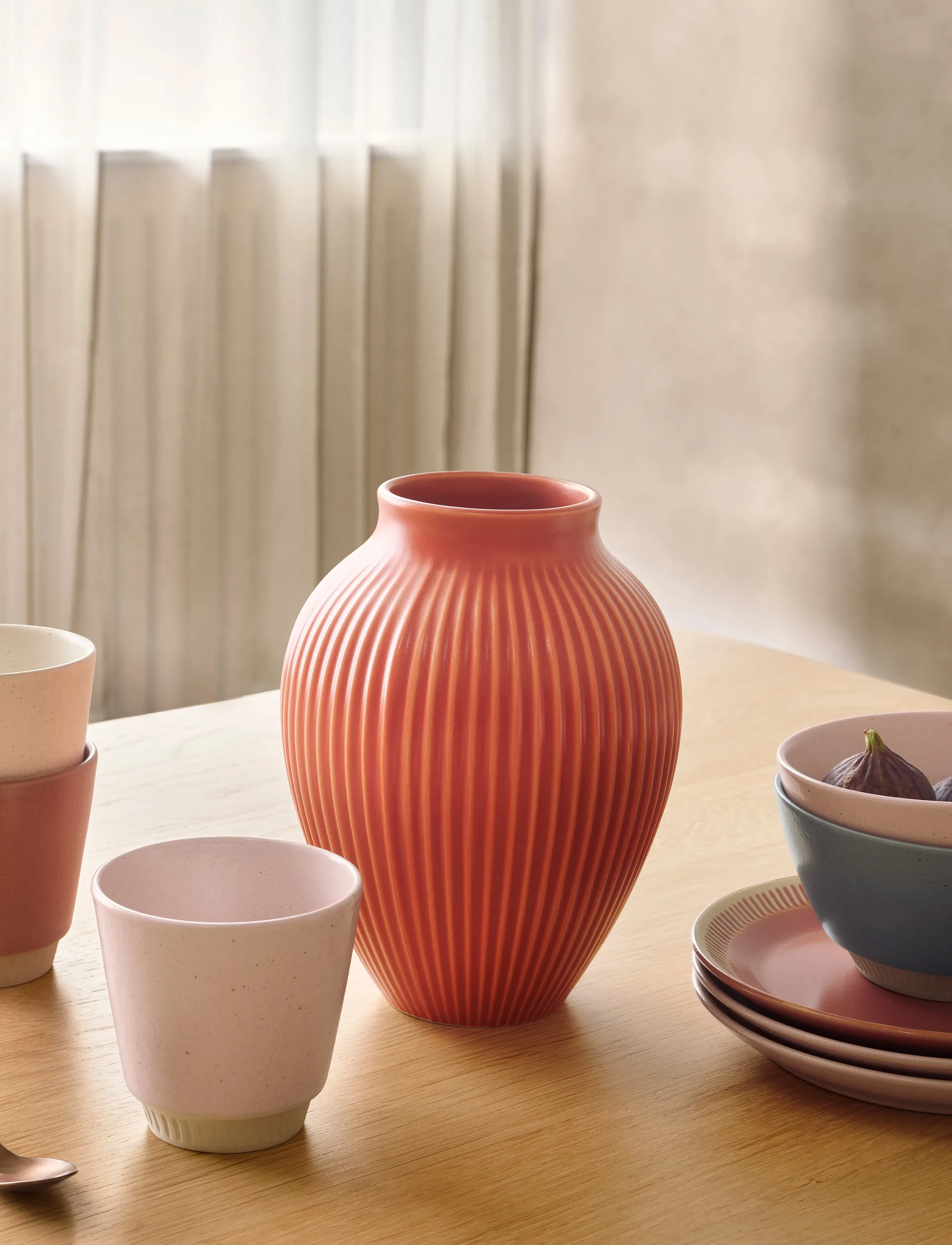 Knabstrup vas räfflad 27 cm, Coral Knabstrup Keramik