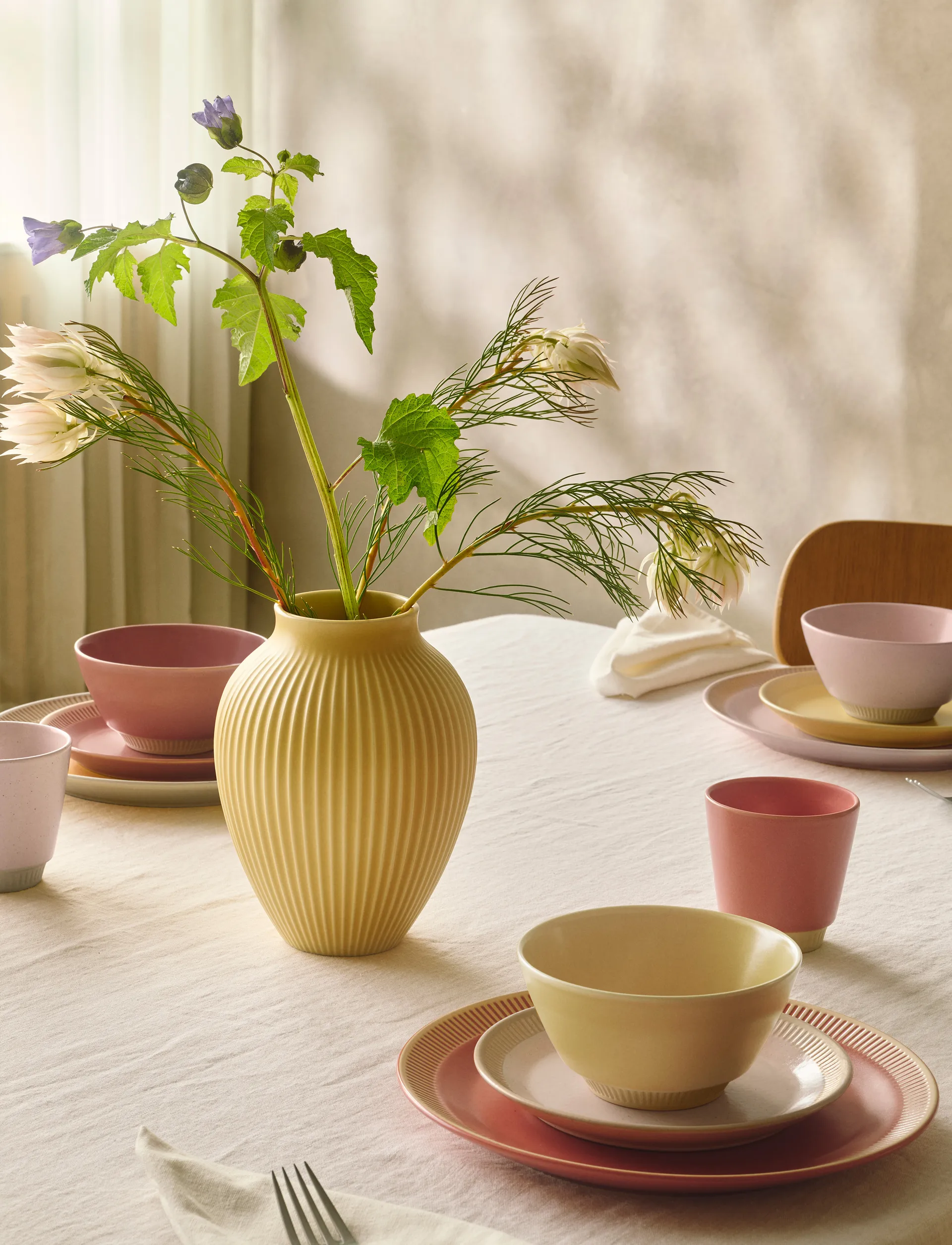 Knabstrup vas räfflad 27 cm, Yellow Knabstrup Keramik