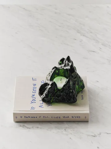 The Rock ljuslykta 91 mm - Smaragd grön - Kosta Boda