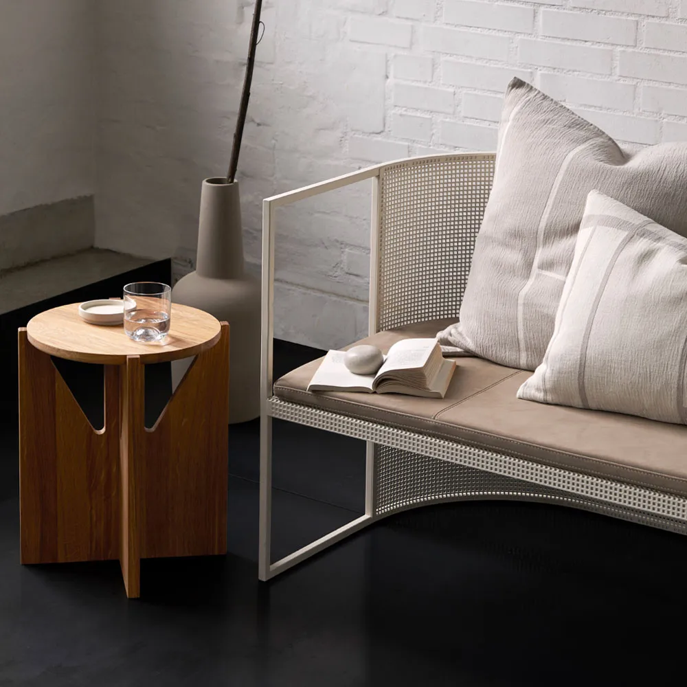 Bauhaus bänk, beige Kristina Dam Studio