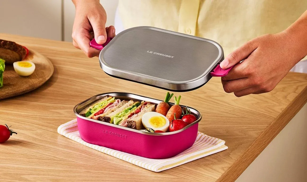 Le Creuset On The Go matlåda 0,9 L, Berry Le Creuset