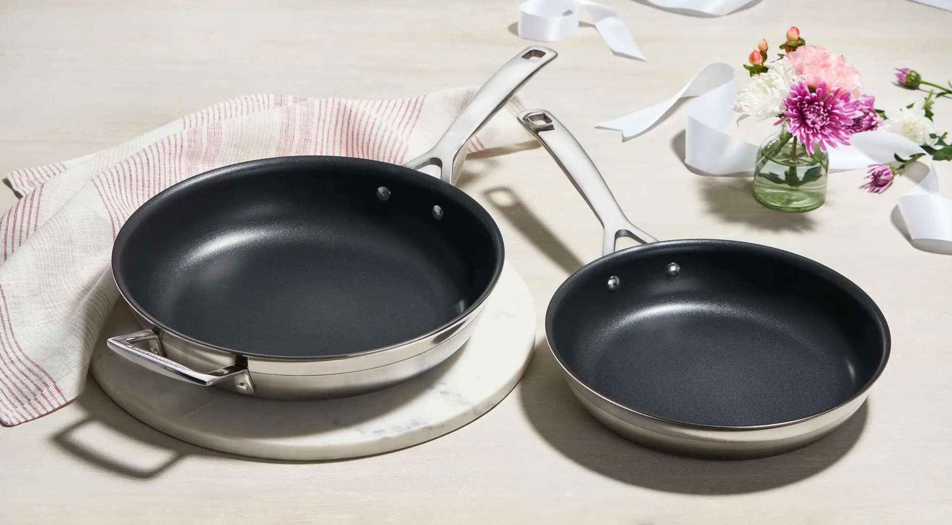 Le Creuset stekpanneset non stick, Rostfritt stål, 2 delar Le Creuset
