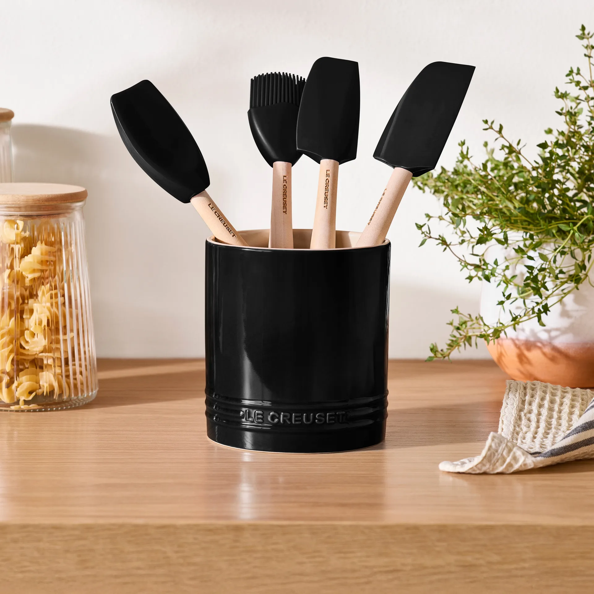 Signature stengods bestick- och redskapskrus 1.1 L, Black Le Creuset