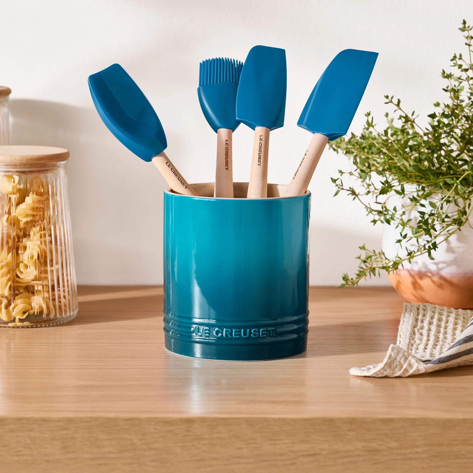 Signature stengods bestick- och redskapskrus 1.1 L, Deep Teal Le Creuset