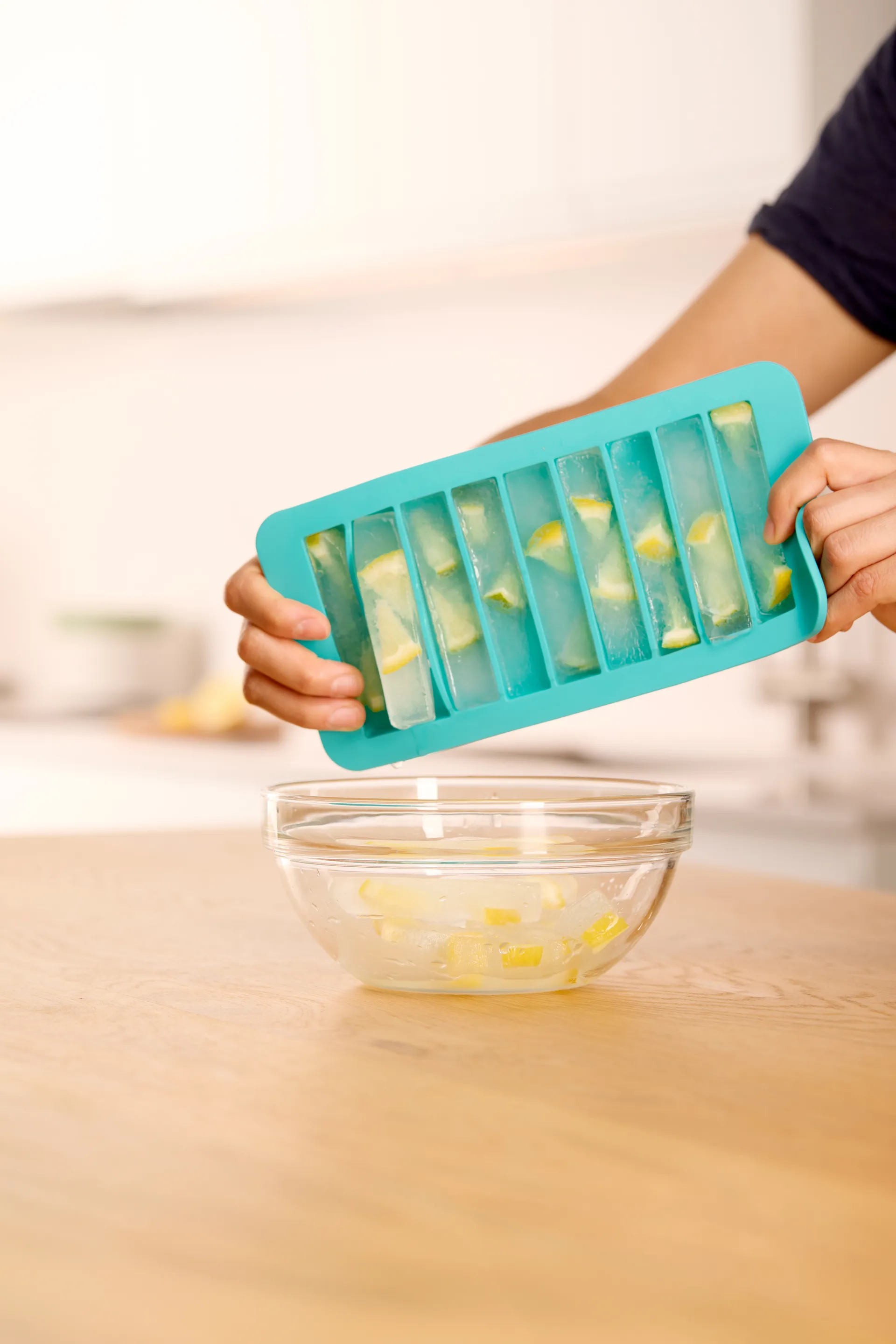 Lékué iskubsform silikon med lock, Turkos, stavar Lékué