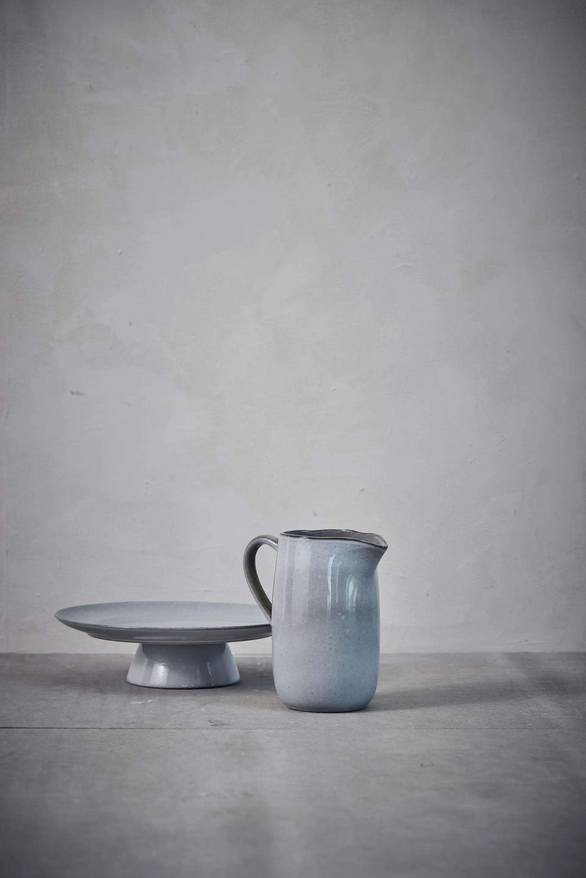 Amera tårtfat Ø32,5 cm, Grey Lene Bjerre