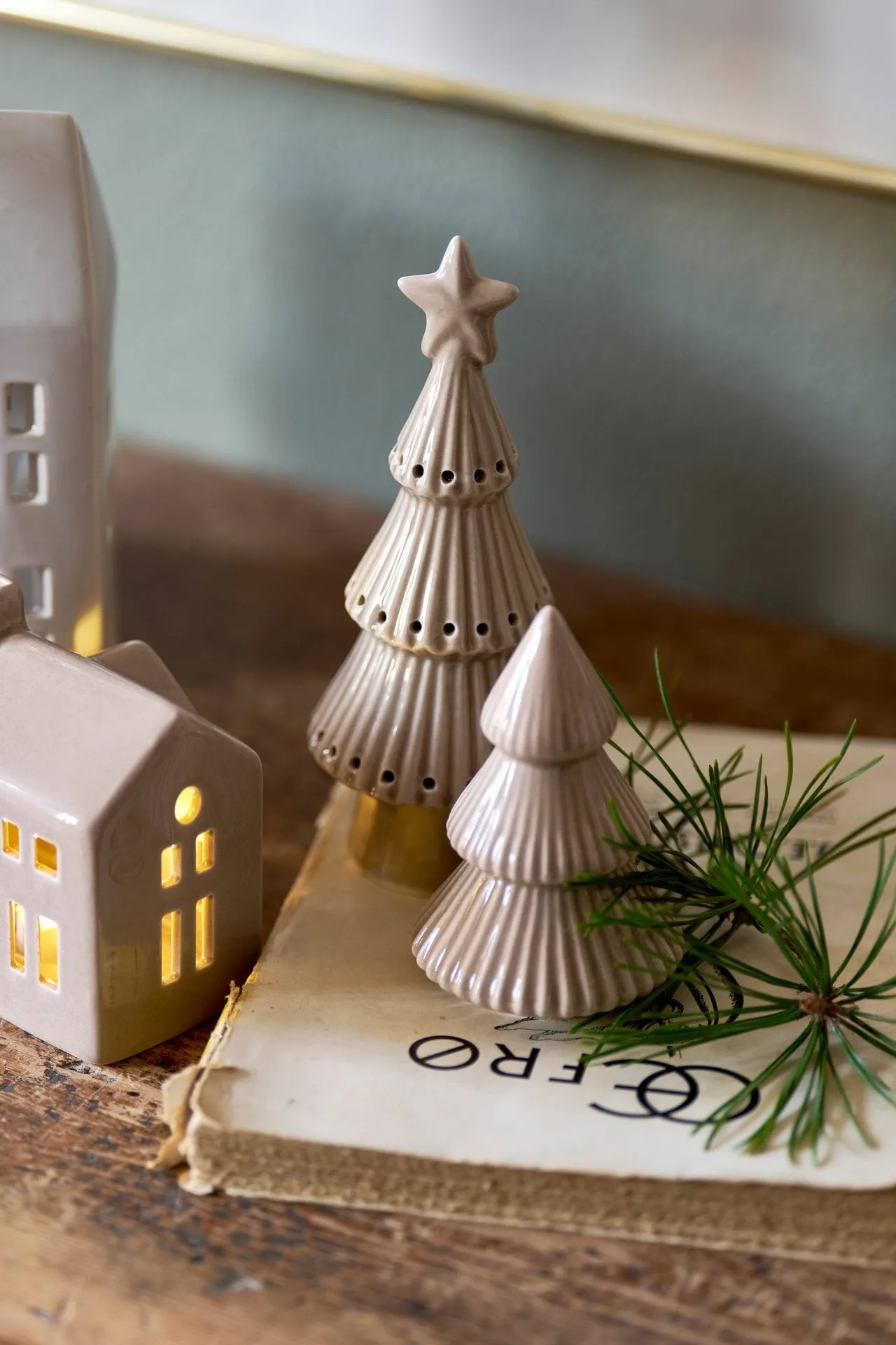 Mythel tree dekorationsdetalj, Beige, Ø6,5xH9,8 cm Lene Bjerre