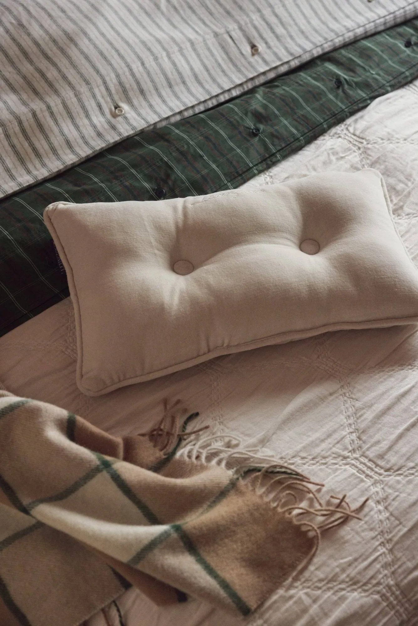 Checked Recycled Wool pläd 130x170 cm, Beige-Light beige-green Lexington