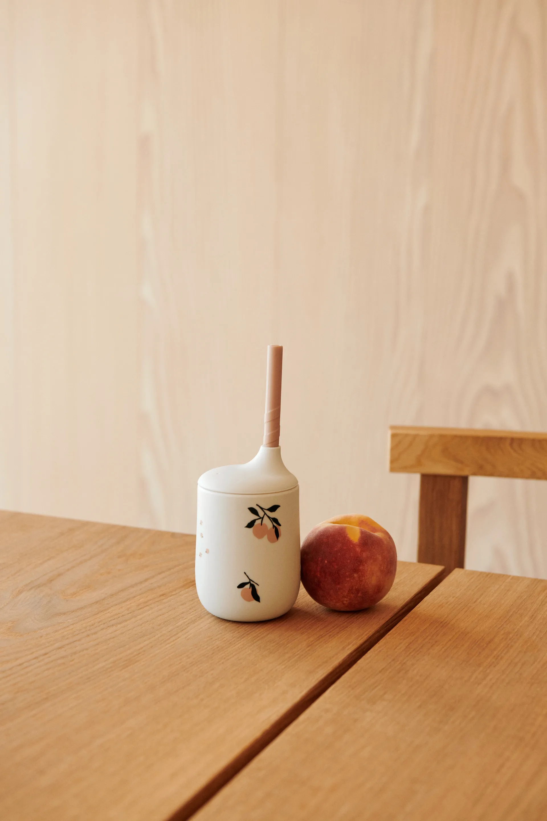 Ellis printed sippy cup pipmugg med sugrör 23 cl, Peach-Sea shell mix Liewood