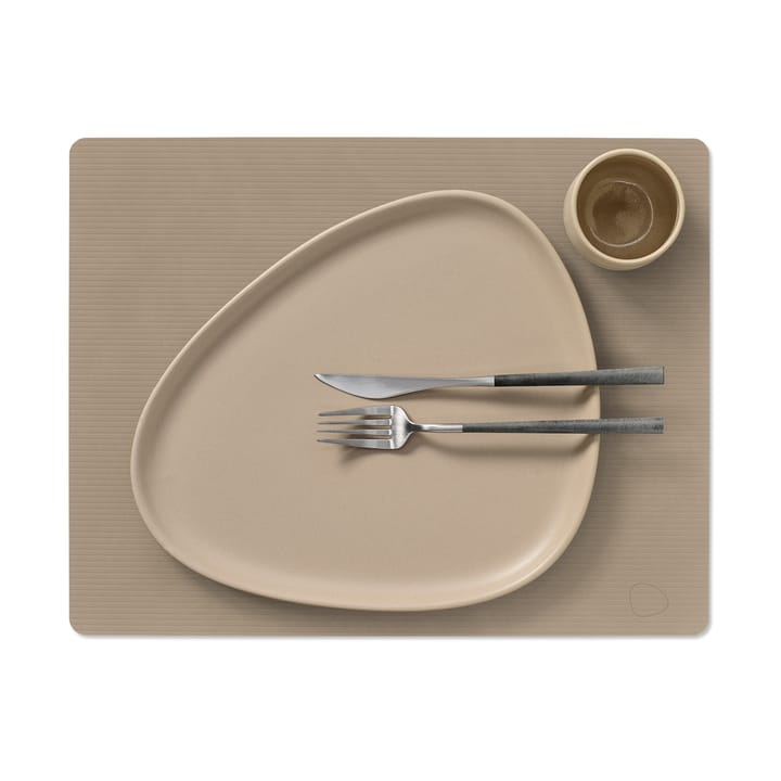 Corduroy bordstablet square L, Clay Brown LIND DNA