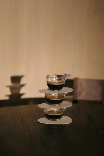 Corduroy glasunderlägg curve - Pure white - LIND DNA