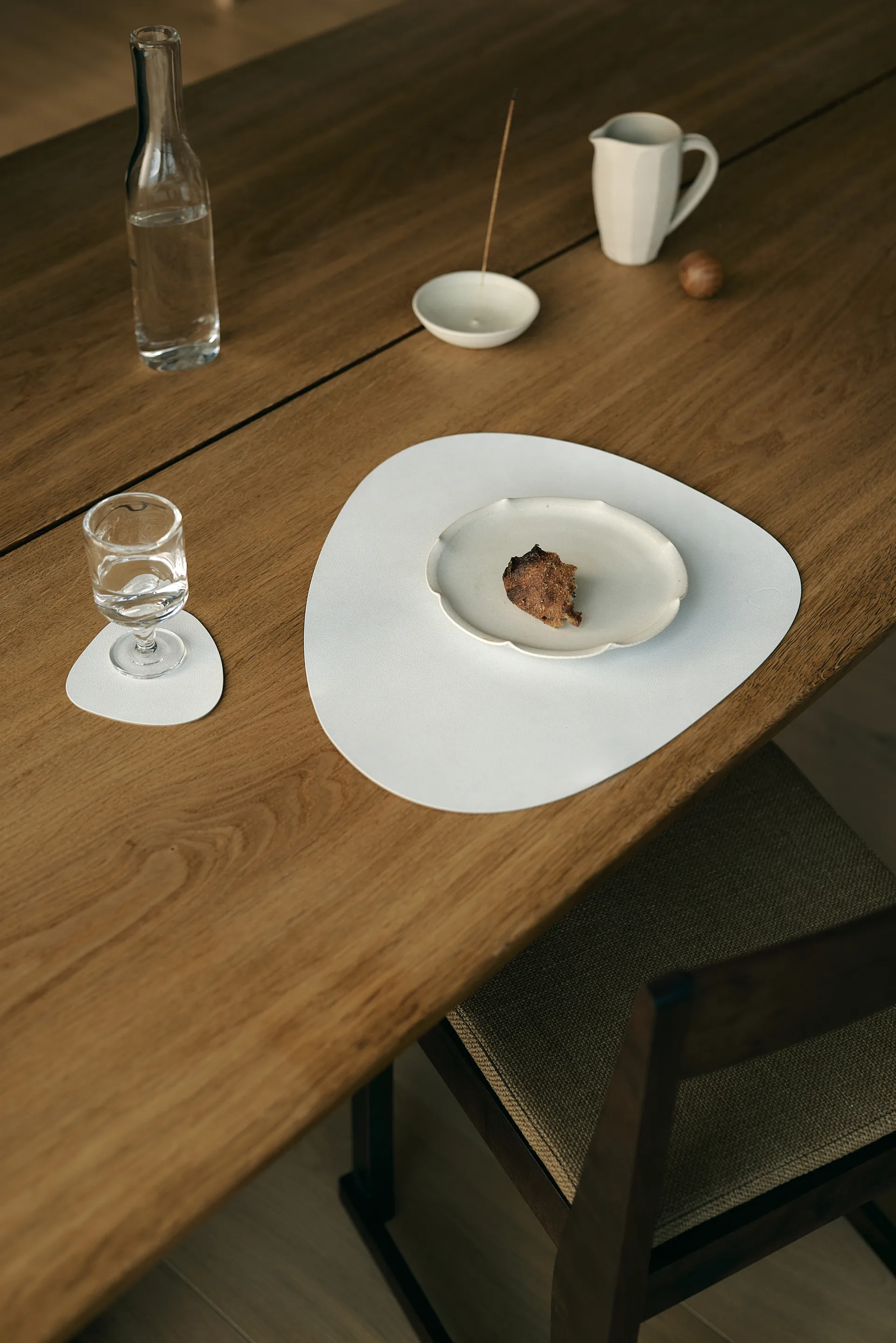 Nupo glasunderlägg curve, Pure white LIND DNA