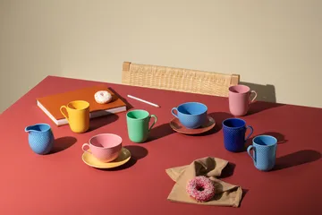Rhombe tekopp med fat - Rosa-sand - Lyngby Porcelæn