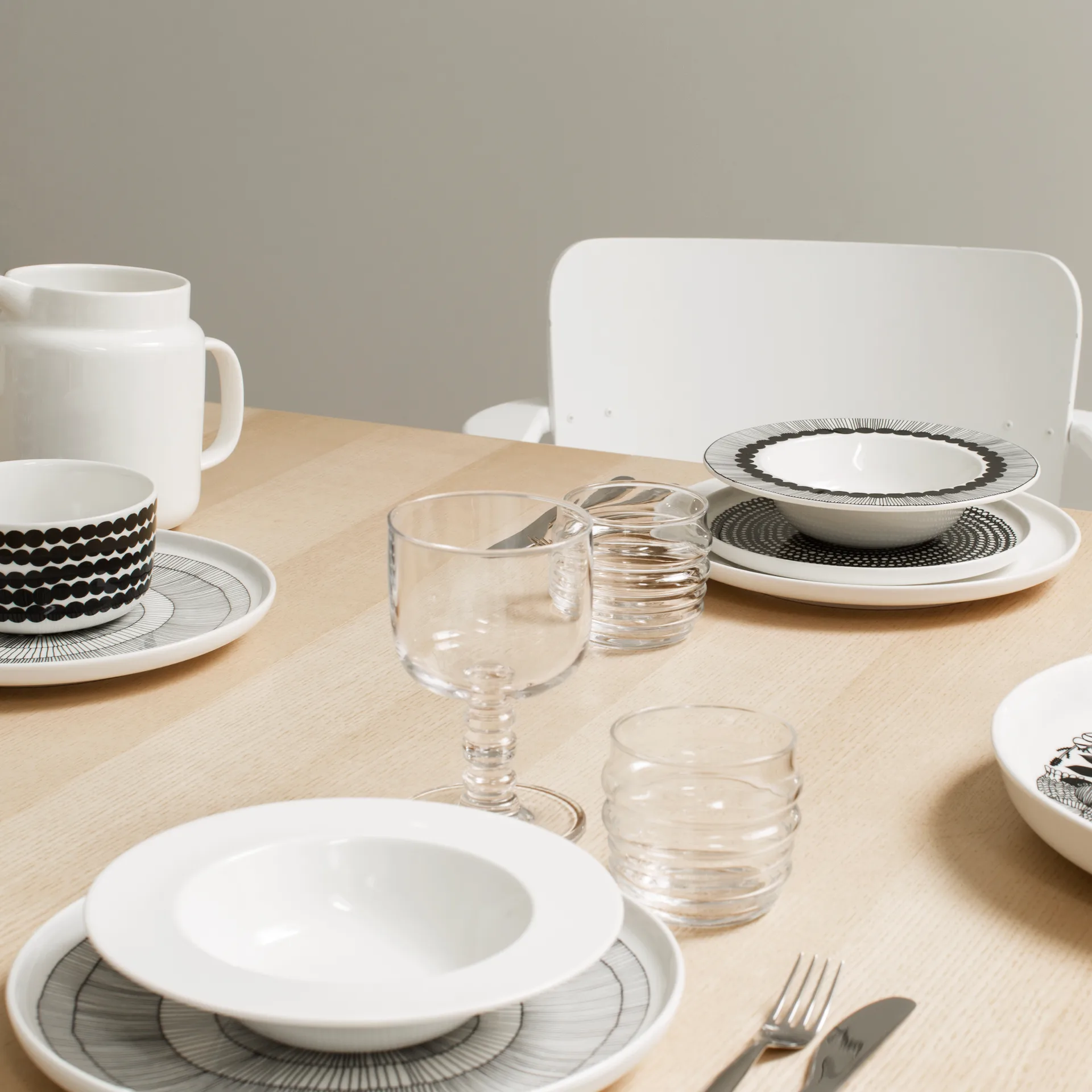 Siirtolapuutarha djup tallrik Ø20 cm 4-pack svart,  Marimekko
