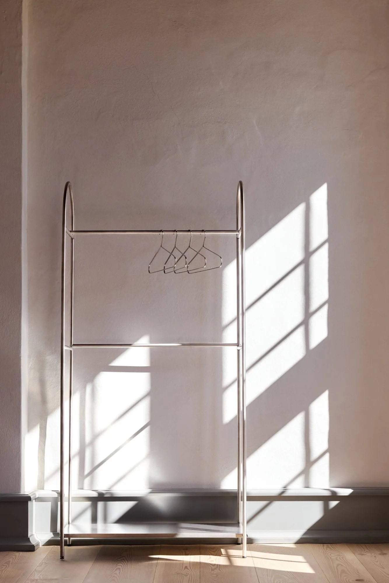Arch klädställning, Silverfärgad, 39x92x186 cm Mette Ditmer