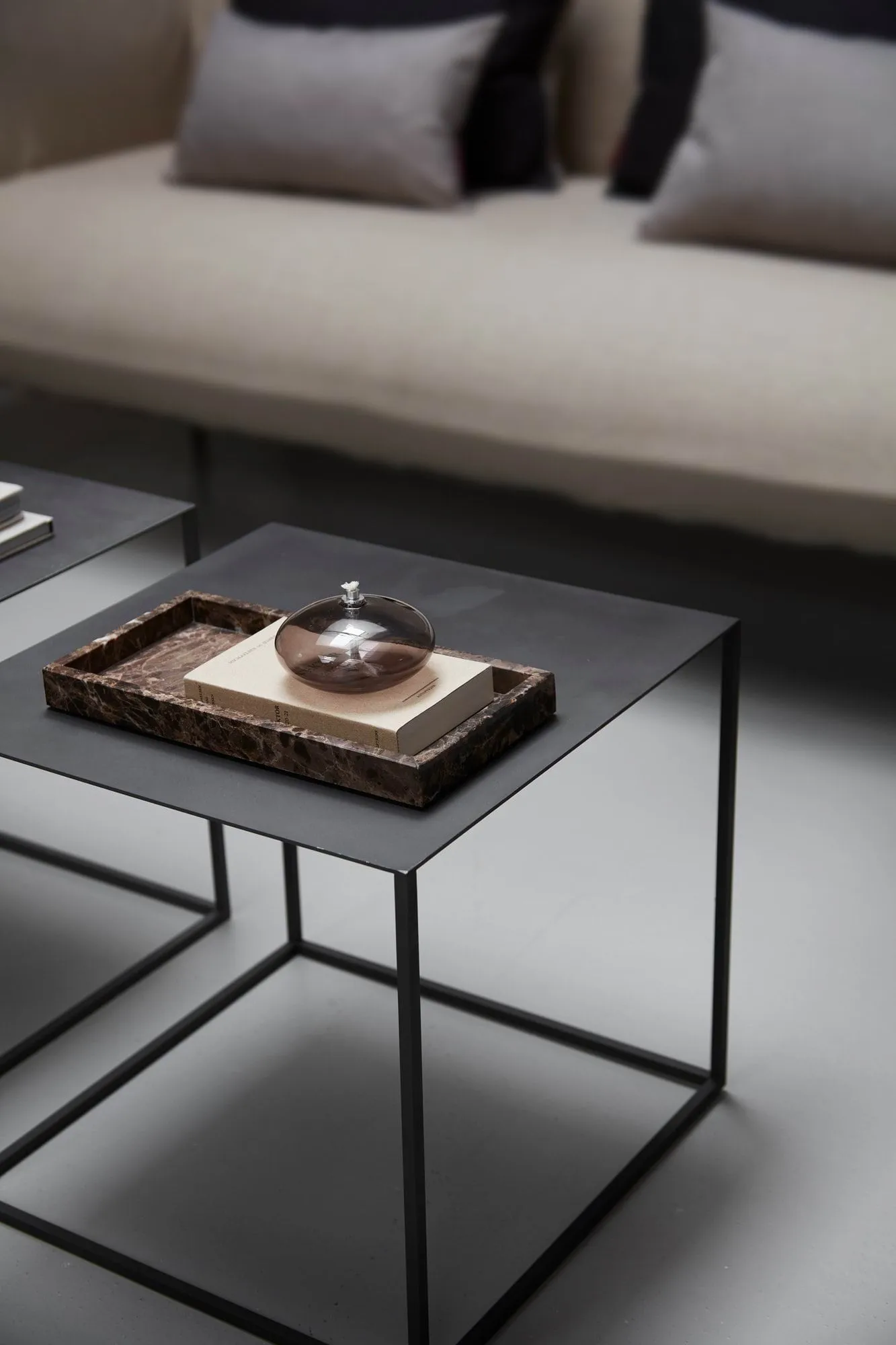 Cubic sidobord, Svart, 43x43x40 cm Mette Ditmer