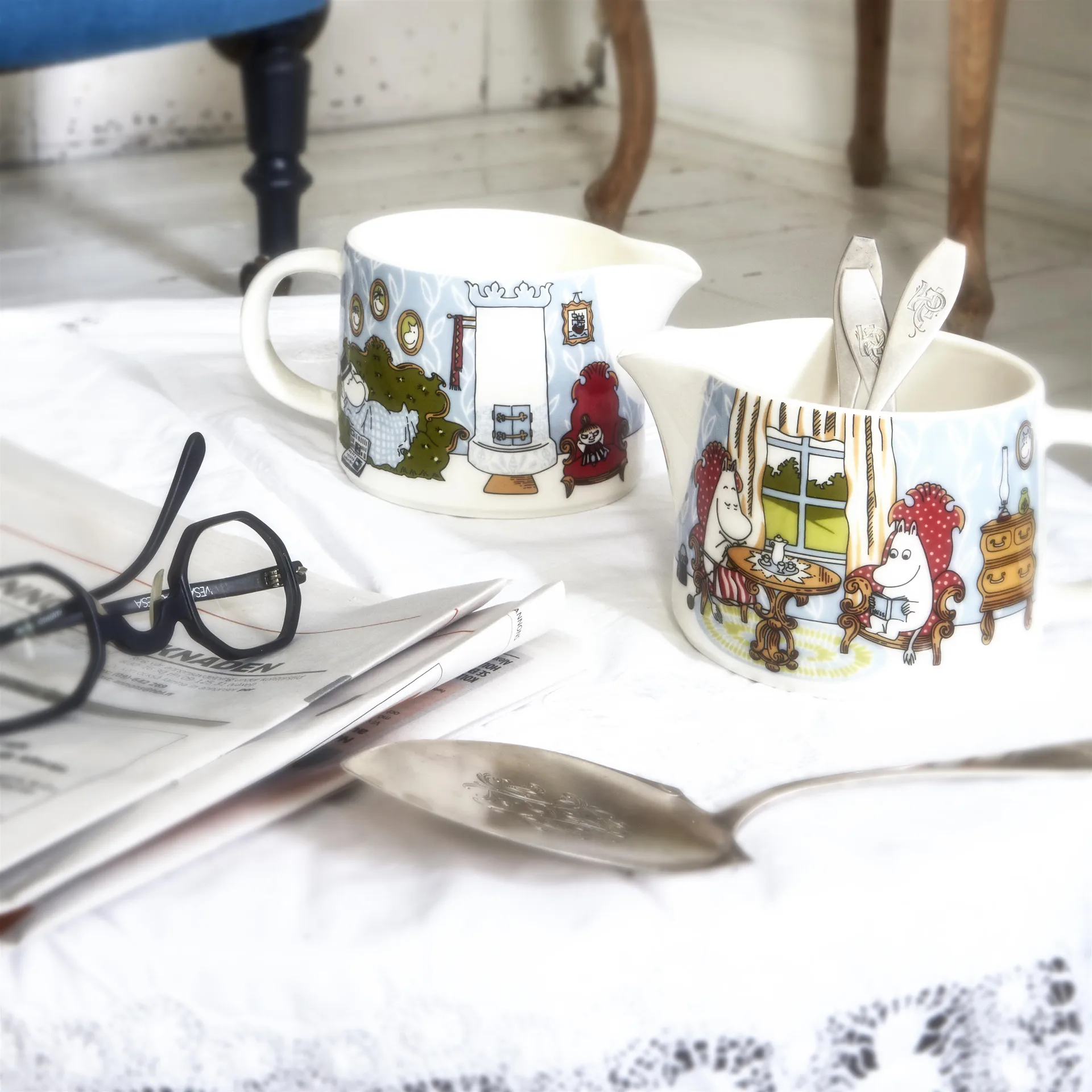 Mumin Eftermiddag i salongen kanna, 0,35 l Moomin Arabia