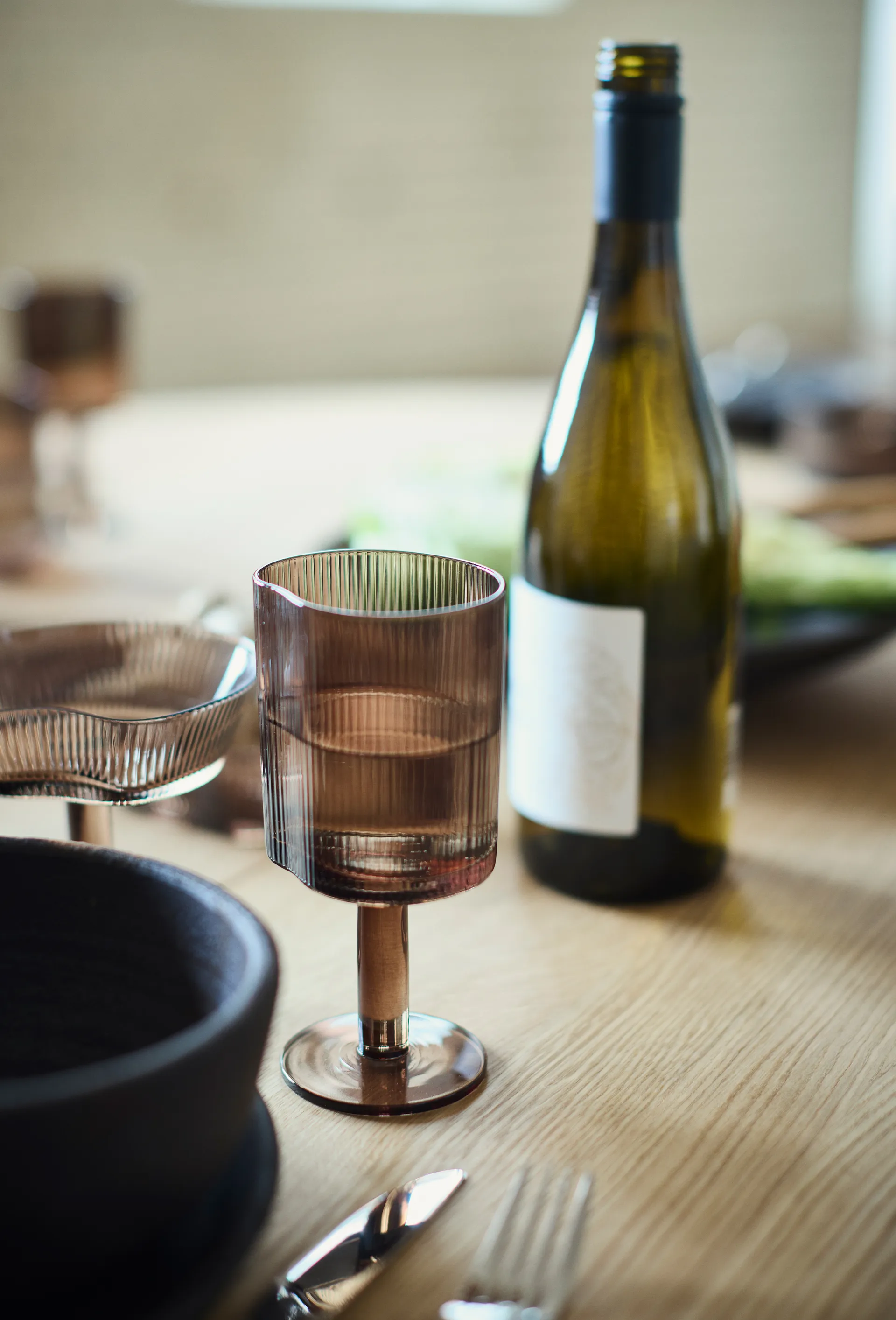 Ripe rödvinsglas 29,5 cl, Smoked brown MUUBS