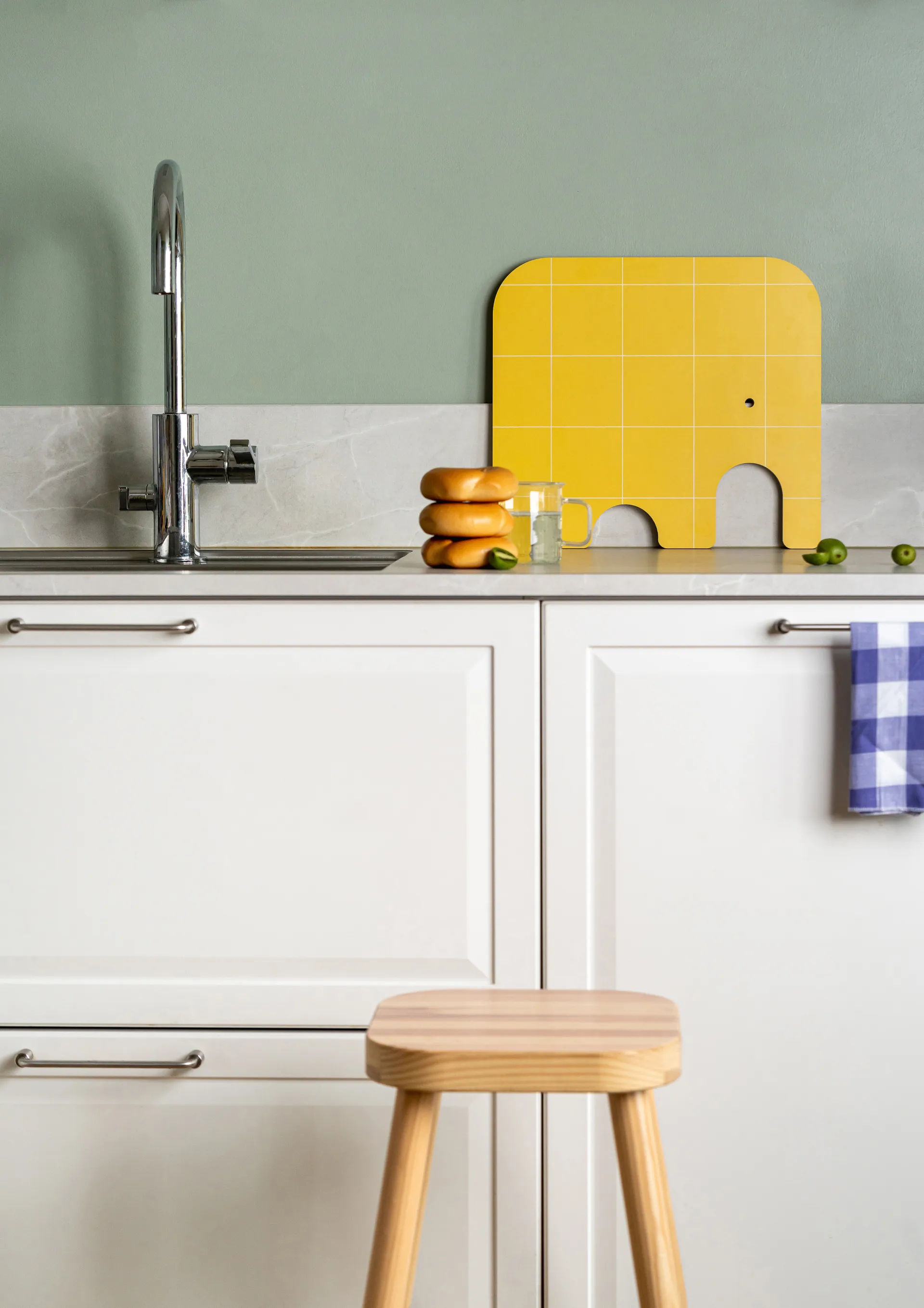 Elephant Chop & Serve skärbräda L, Yellow Muurla