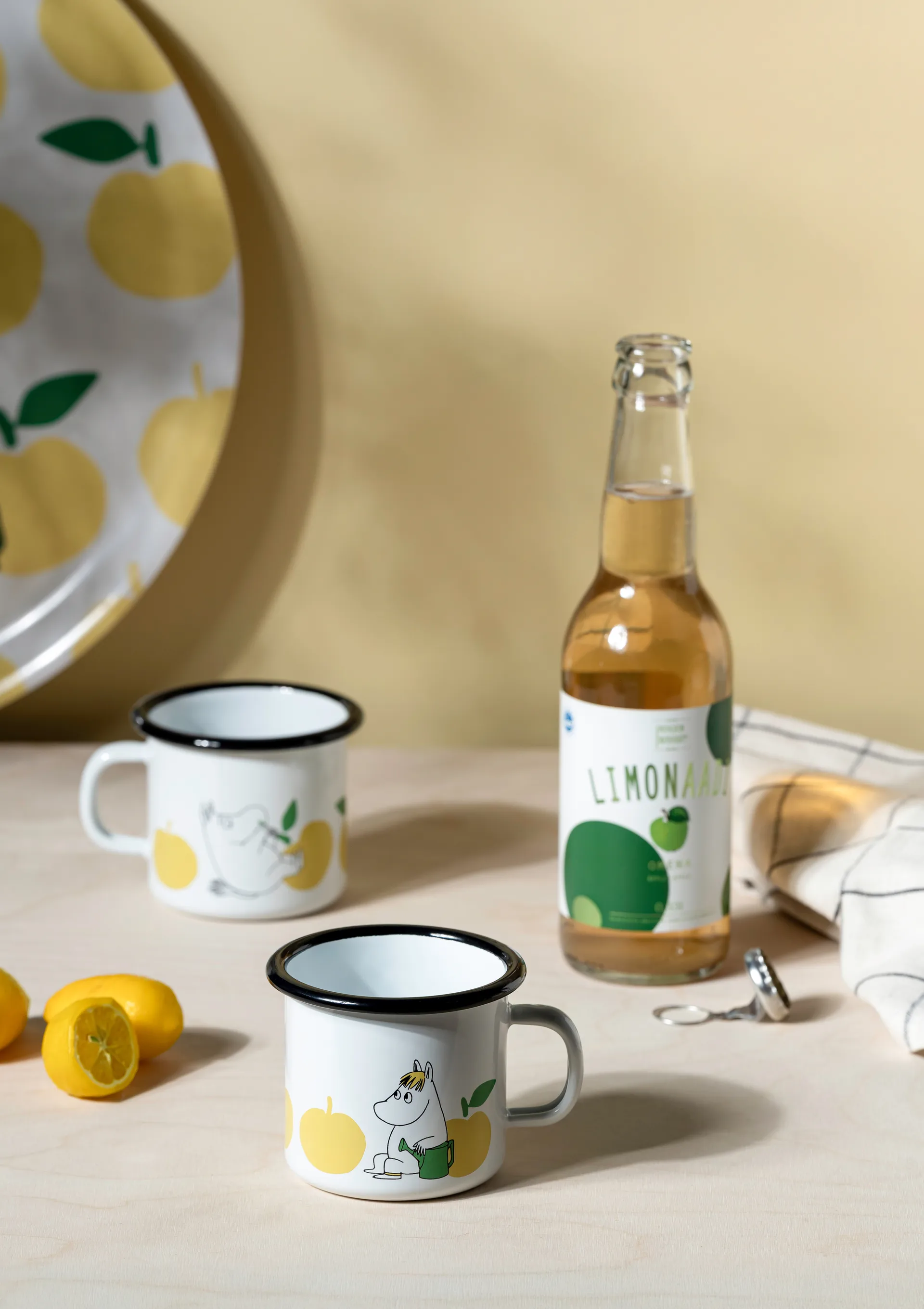 Mumin emaljmugg 25 cl, Joyfull Apples Muurla