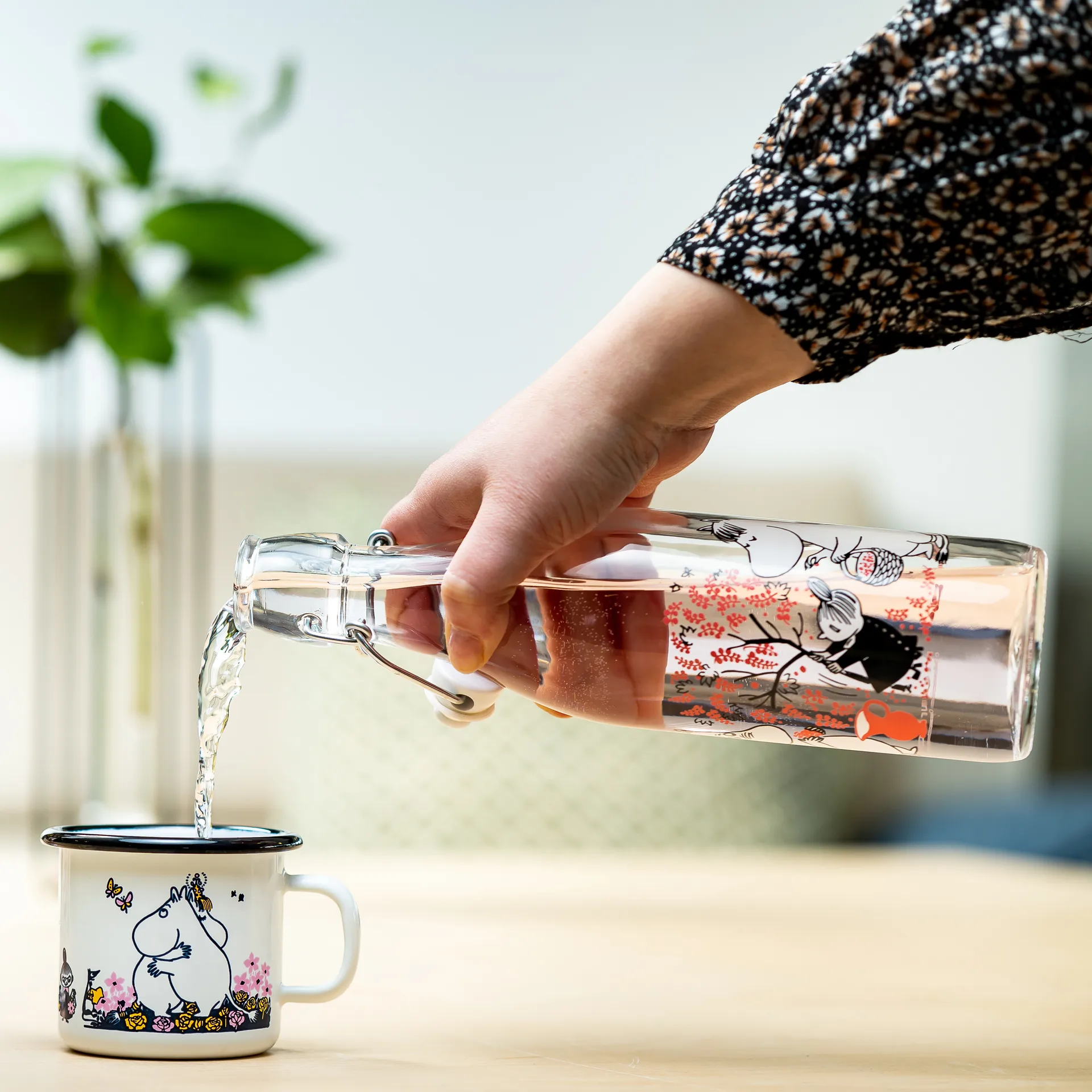 Mumin glasflaska 0,5 l, Berries Muurla