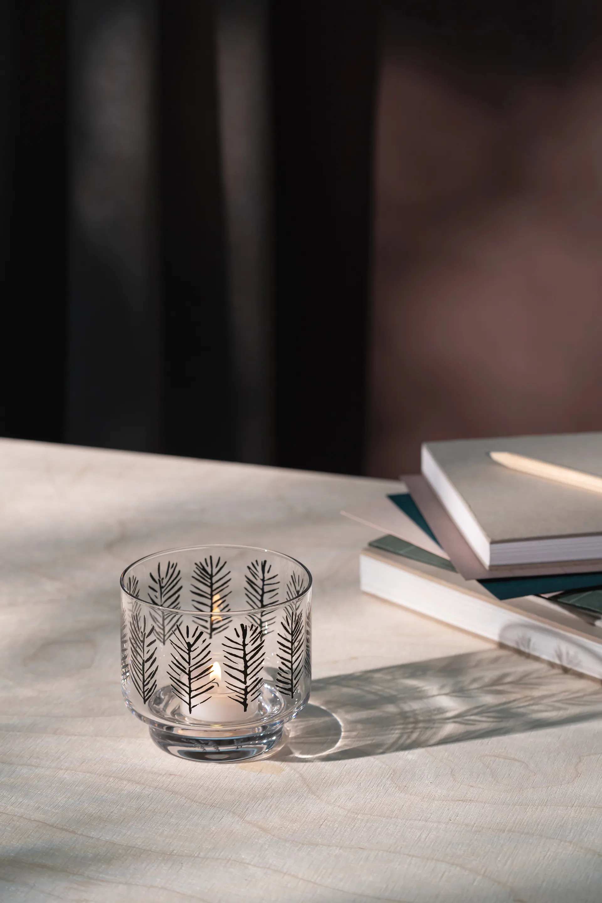 Teemu Järvi x Muurla ljuslykta Ø9x8 cm, Spruce branches Muurla