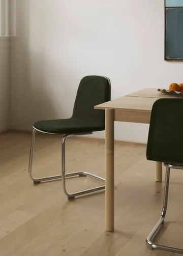 Brink Chair Cantilever Base stol - Svart-svart - Muuto