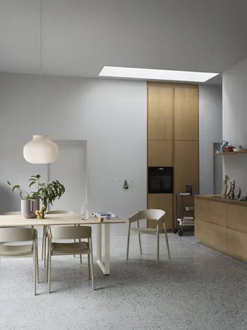 Dots Wood klädkrok - Yellow-beige, Ø9 cm - Muuto