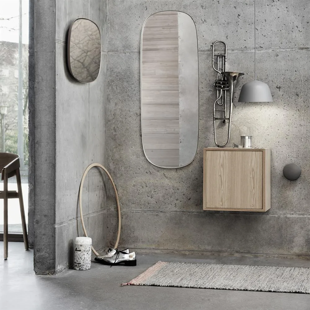 Framed spegel, Taupe, 59x44 cm Muuto