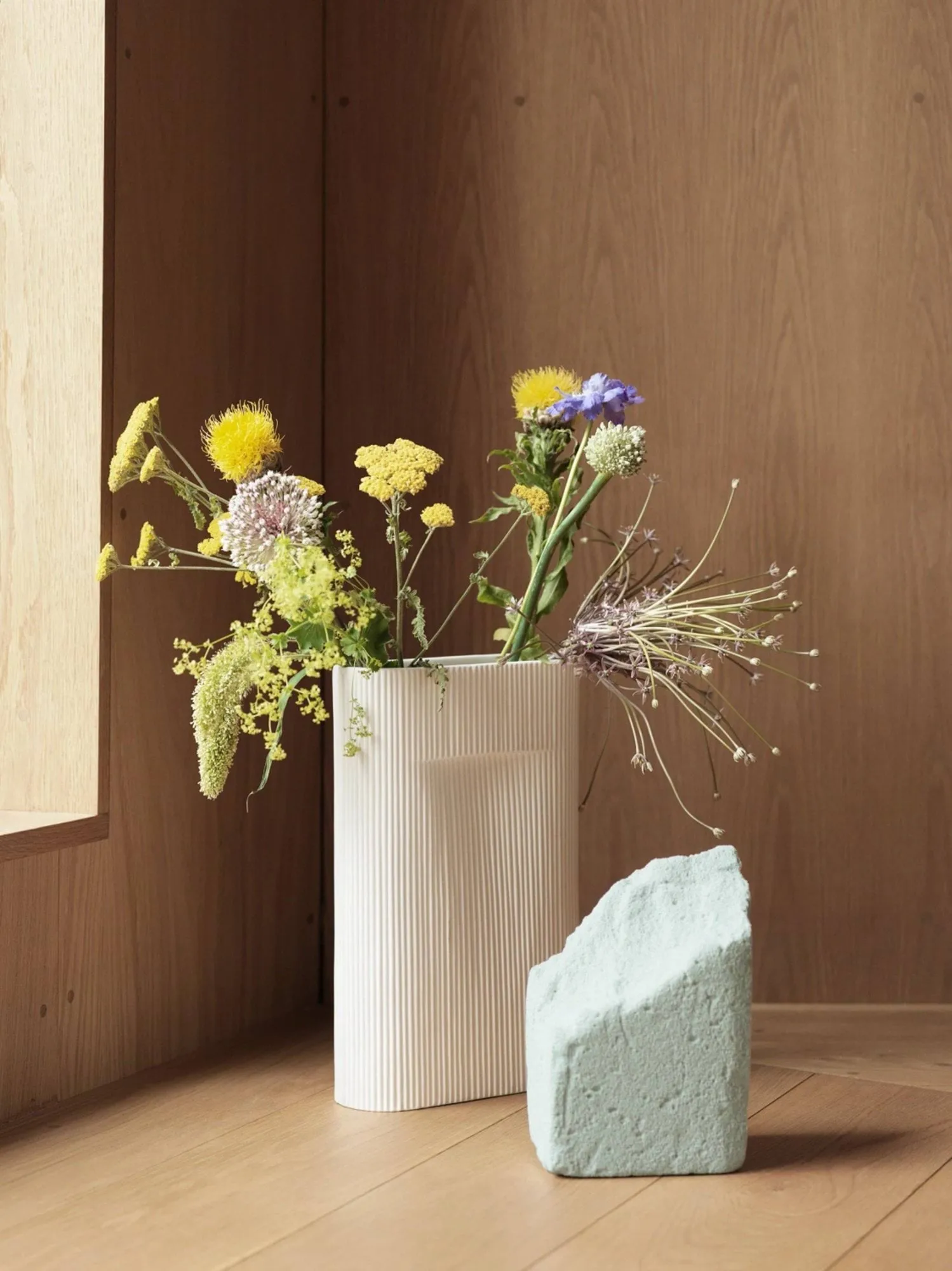Ridge vas 35 cm, Off white Muuto