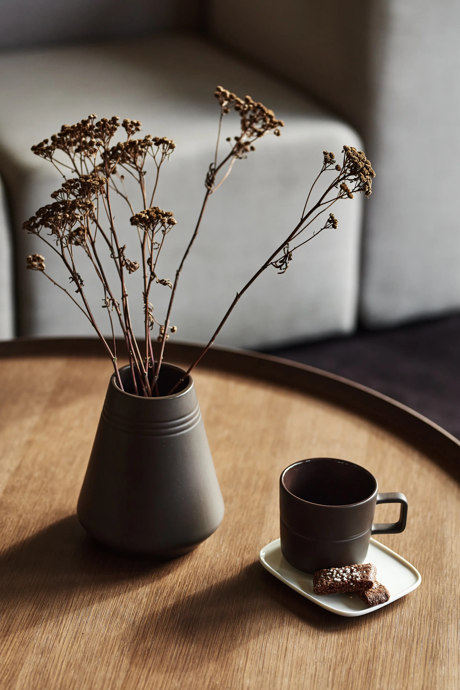 Lines vas 18 cm, Brun NJRD