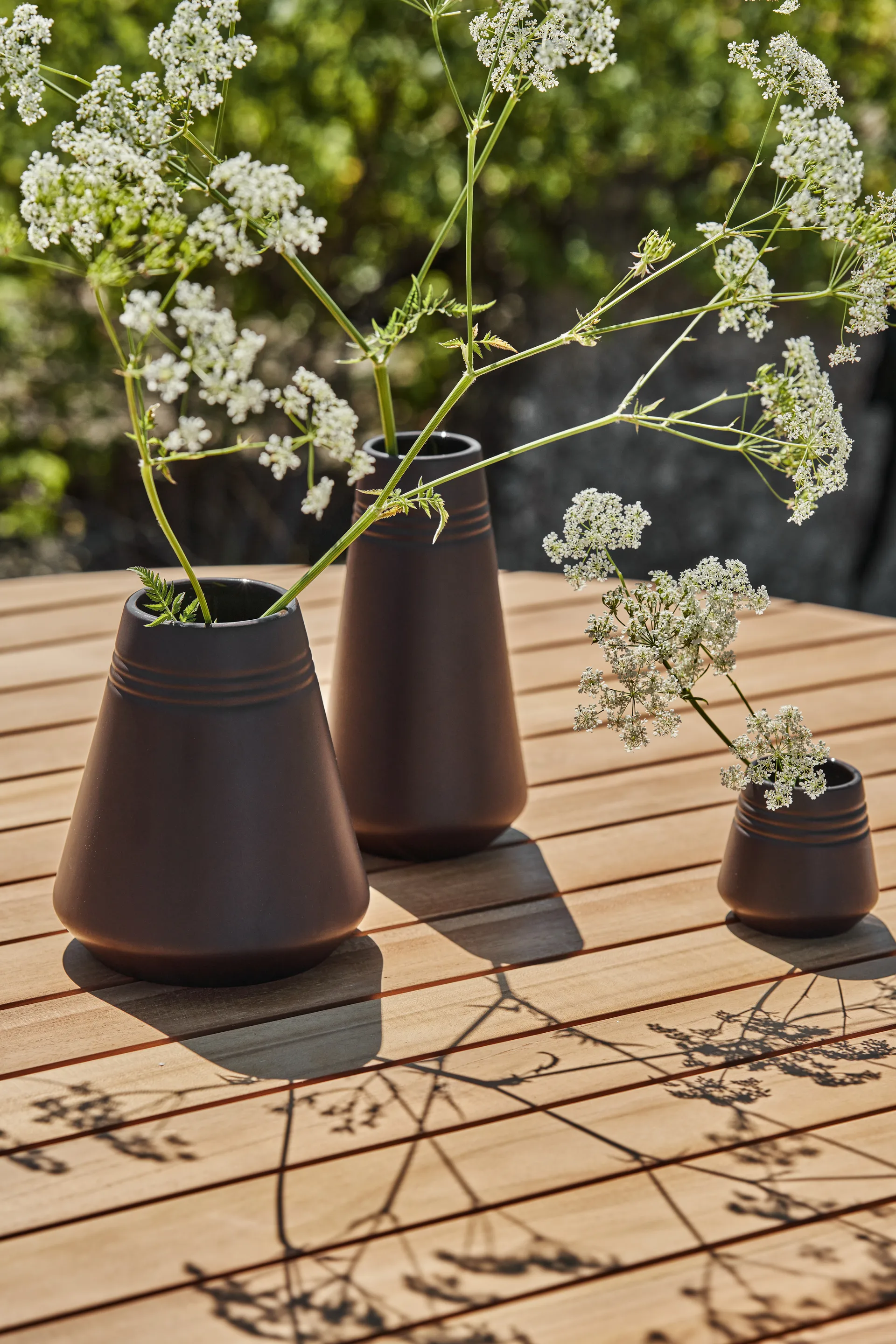 Lines vas 22 cm, Brun NJRD