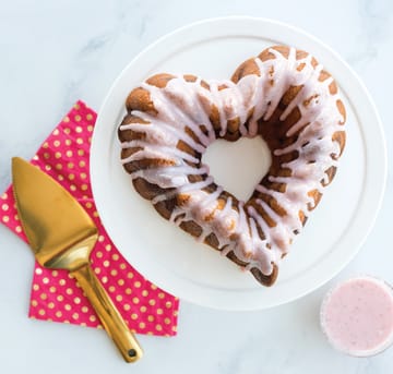 Nordic Ware elegant heart bundt bakform - 2,4 L - Nordic Ware