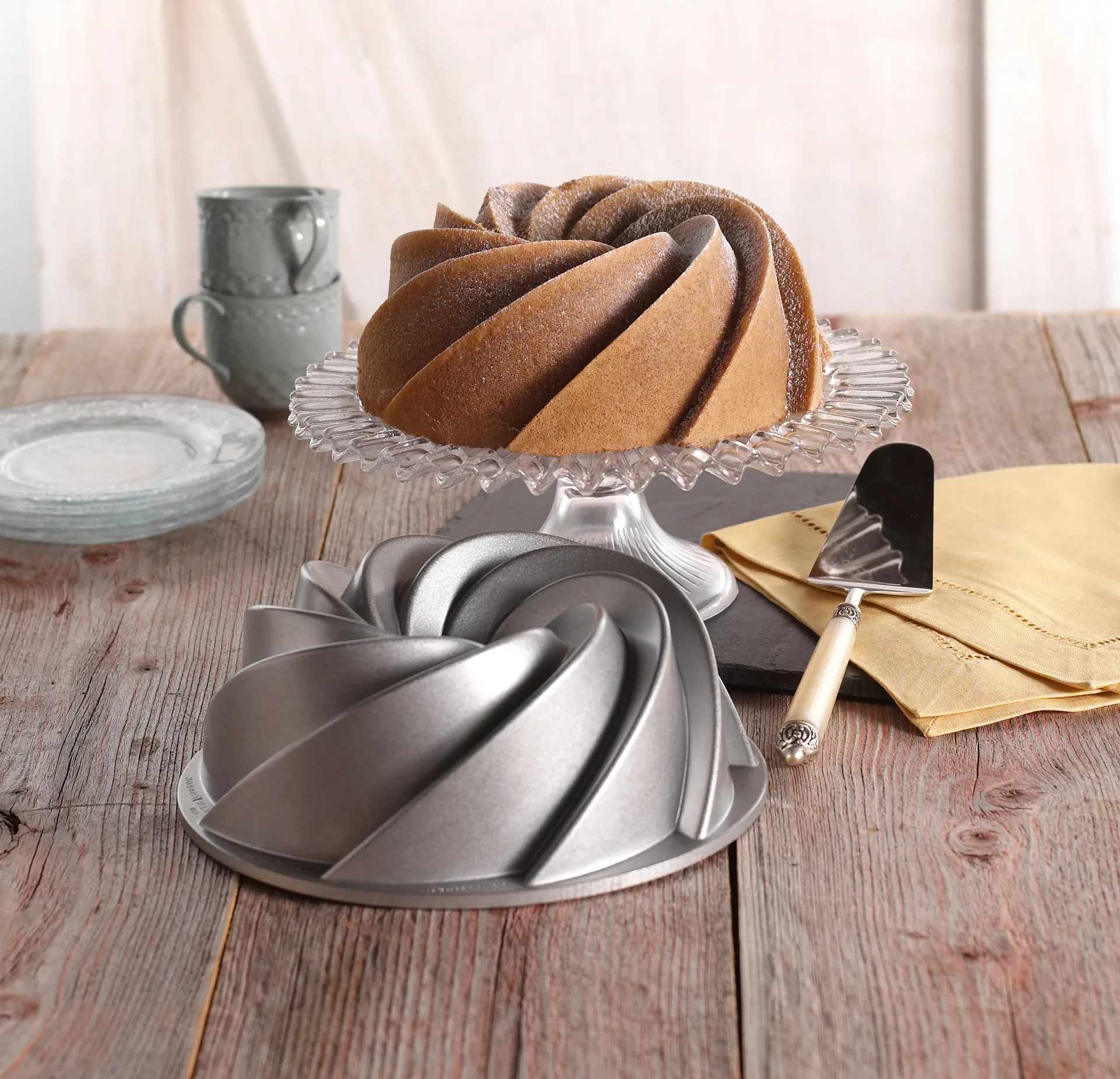 Nordic Ware heritage bundt bakform silver, 2,4 L Nordic Ware