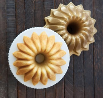 Nordic Ware lotus bundt bakform - 1,2 L - Nordic Ware