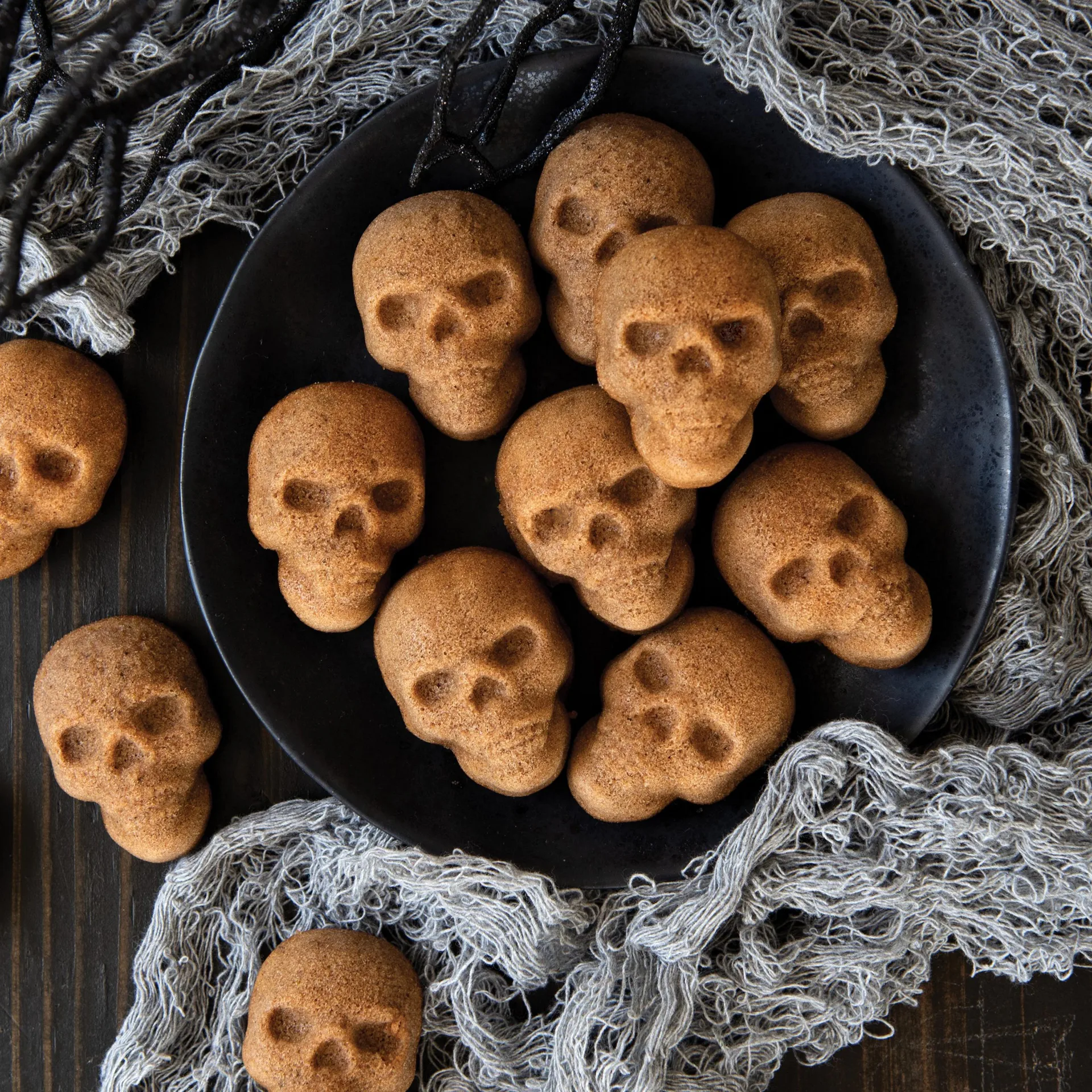 Nordic Ware Skull Bites bakform, Brons Nordic Ware