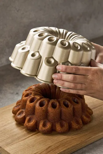 BAKE sockerkaksform - Marigold, nonstick - Nordwik