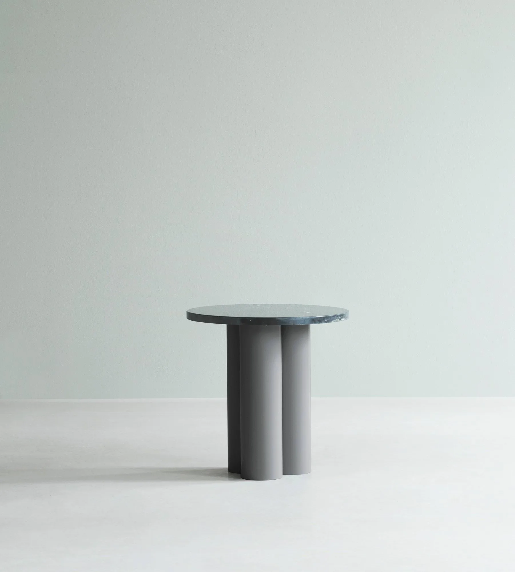 Dit sidobord Ø40 cm, Grå-Svart-marquina Normann Copenhagen