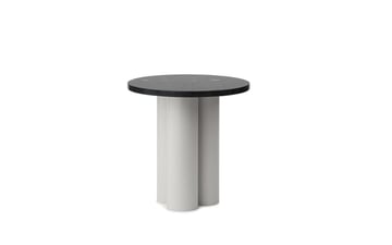 Läs mer om Normann Copenhagen Dit sidobord Ø40 cm Sand-svart-marquina