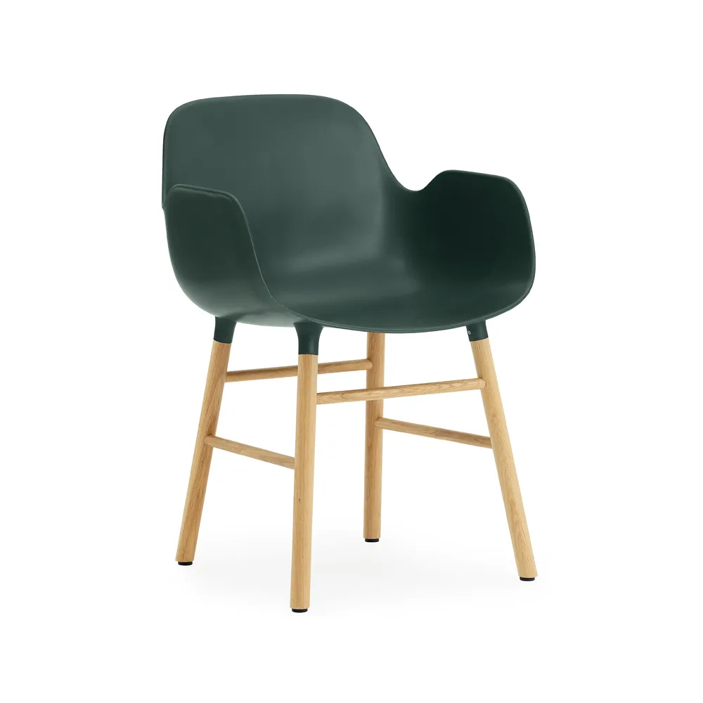 Normann Copenhagen Form karmstol green ekben