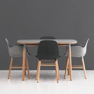 Form matbord 95x200 cm - Röd-ekben - Normann Copenhagen