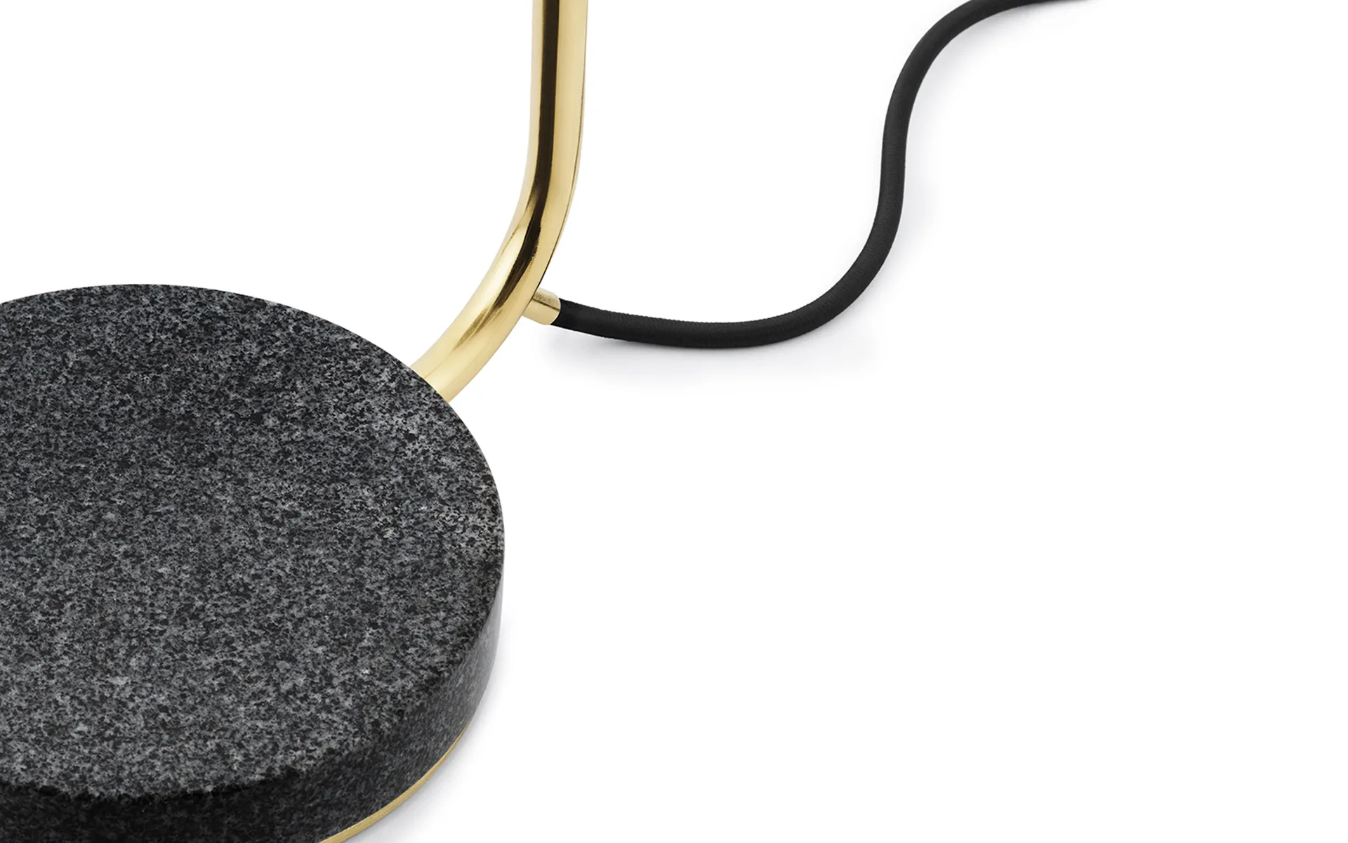 Grant bordslampa, brass Normann Copenhagen