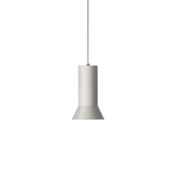 Läs mer om Normann Copenhagen Hat taklampa small Warm grey