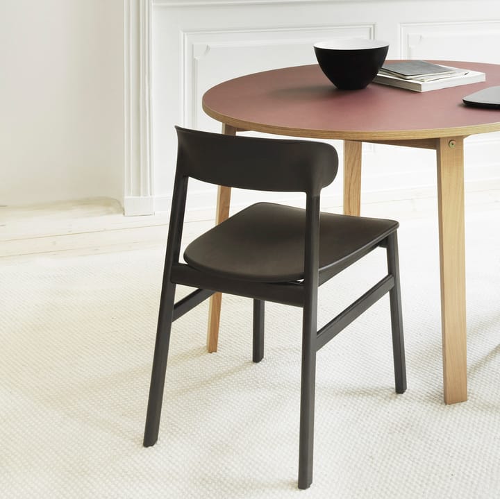 Herit stol svart ek, Svart Normann Copenhagen