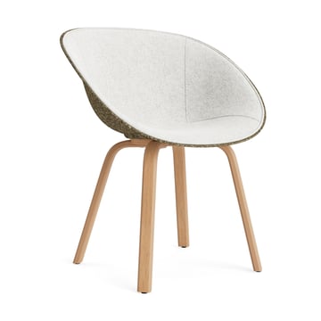 Läs mer om Normann Copenhagen Mat Armchair karmstol framsideklädd Hallingdal 110-seaweed-beech